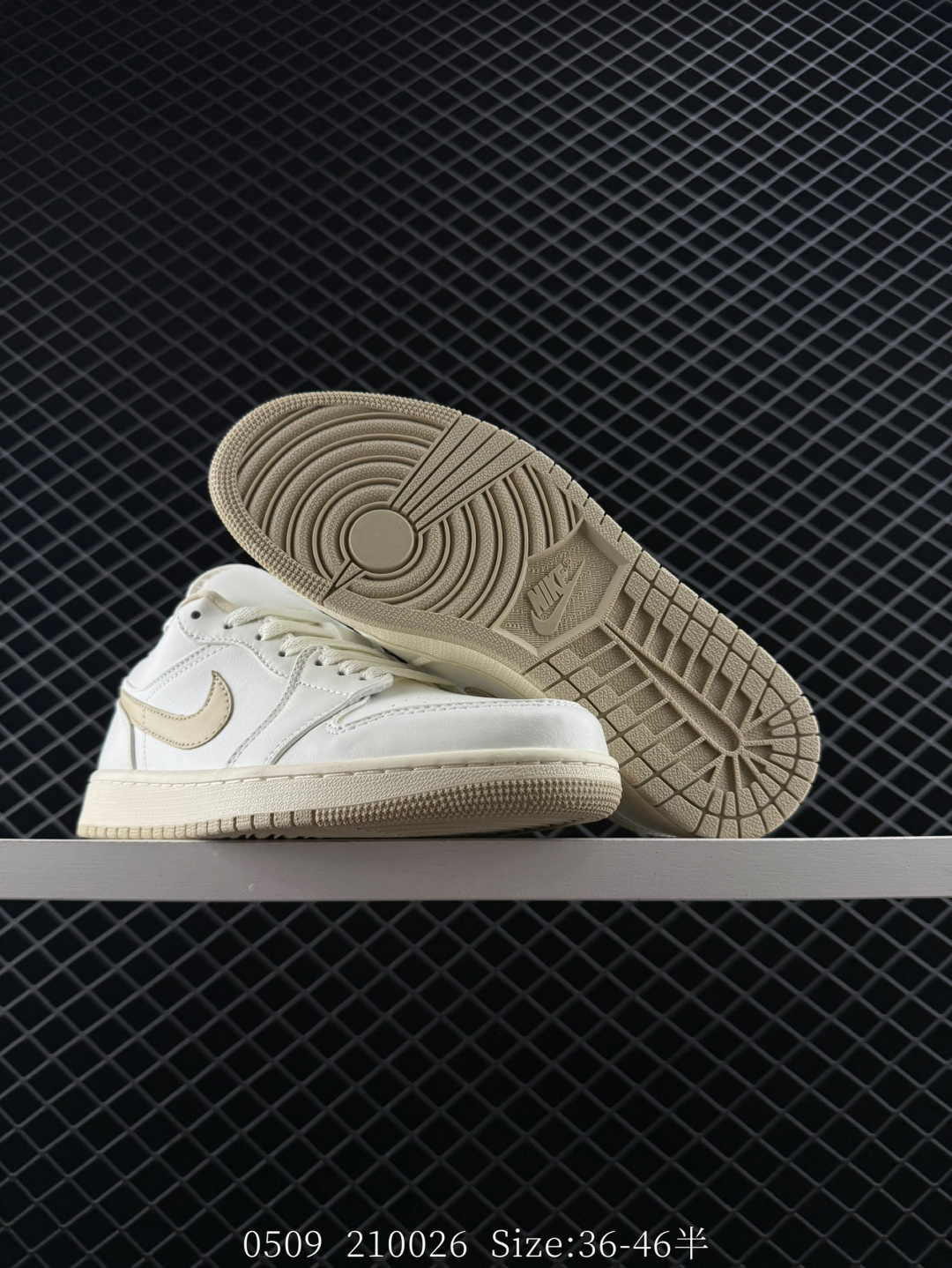 Air Jordan 1 Low AJ1